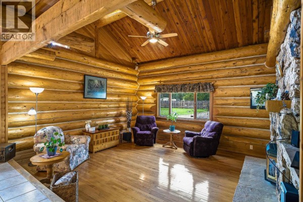 Bedroom 3 - 4122 Wildwood Road, Williams Lake, BC V2G4Z7 Photo 5