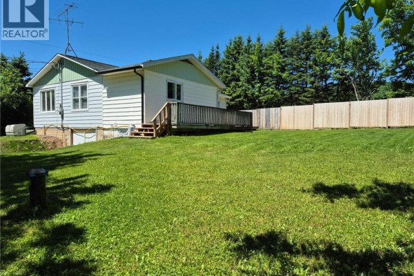 Living room - 4124 Route 108, Crombie Settlement, NB E7G2R9 Photo 3