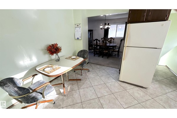 4128 110 St Nw, Edmonton, AB, photo 2