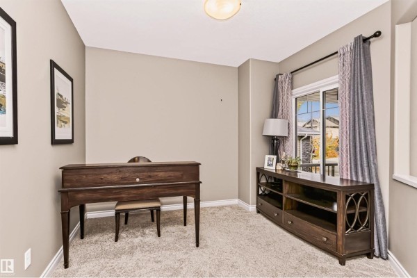 Primary Bedroom - 4128 Charles Li Sw, Edmonton, AB T6W0Z5 Photo 5