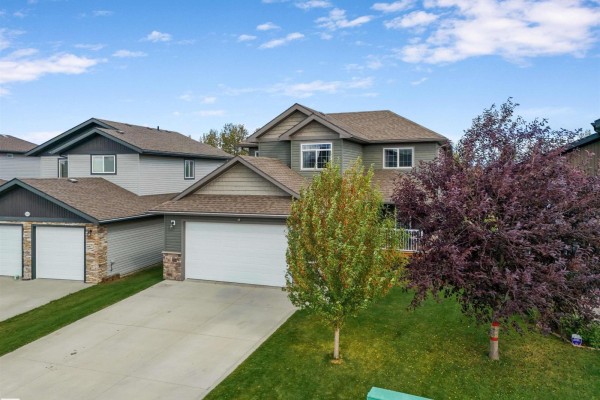 Kitchen - 4129 40 St, Drayton Valley, AB T7A0B5 Photo 3