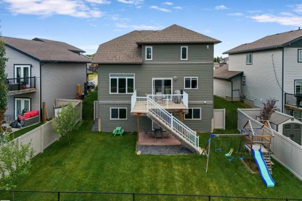 Bedroom 2 - 4129 40 St, Drayton Valley, AB T7A0B5 Photo 5