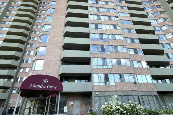 413 - 30 Thunder Grove, Toronto, ON, photo 2