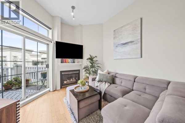 413 147 E 1st Street, North Vancouver
