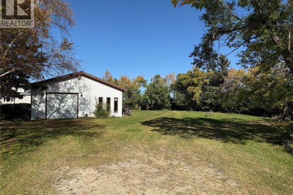 413 1st Avenue S, St  Gregor, SK S0K3X0 Photo 2