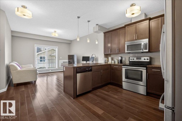 #413 2203 44 Av Nw, Edmonton, AB T6T0T1 Photo 4