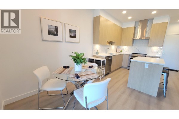 413 7799 17th Street, Burnaby, BC V3N0J5 Photo 3