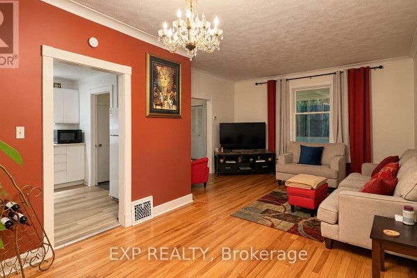 413 Marlborough Street N, Cornwall, ON K6H4A5 Photo 3