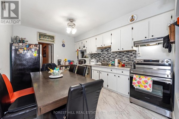 413 Westmoreland Avenue N, Toronto, ON, photo 2