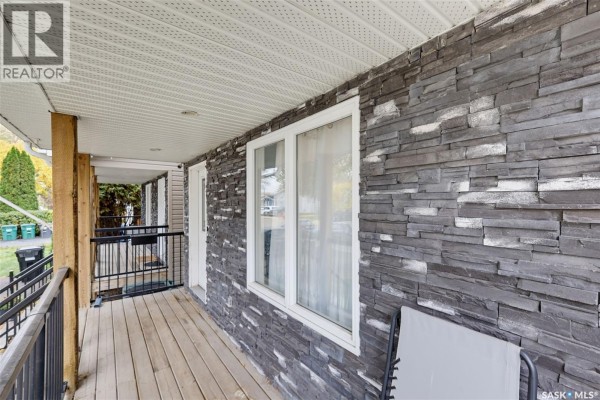 Kitchen - 413 X Avenue S, Saskatoon, SK S7M3H7 Photo 3