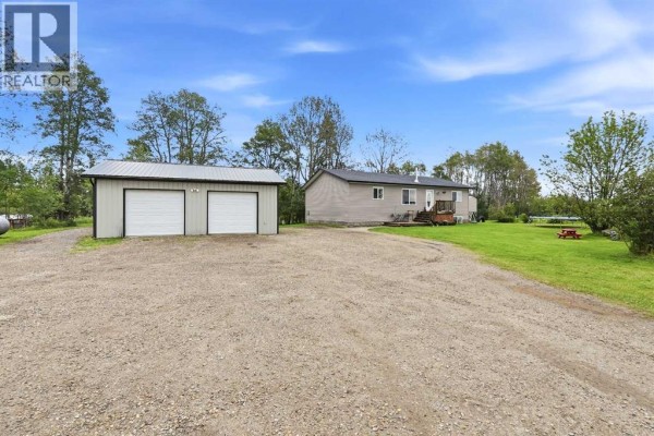Kitchen - 413037 Range Road 6-3, Rural Clearwater County, AB T4T2A1 Photo 5