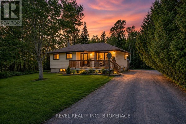 Kitchen - 4131 Road 38, Frontenac, ON K0H1V0 Photo 2