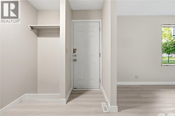 2pc Bathroom - 4134 Castle Road, Regina, SK S4S6A4 Photo 4