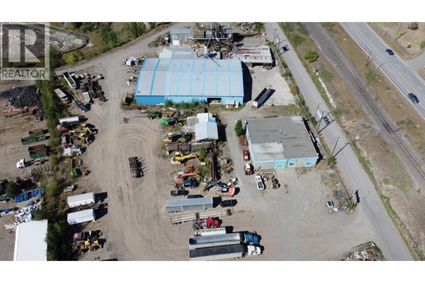 4135 Frizzi Road, Williams Lake, BC V2G5M4 Photo 4