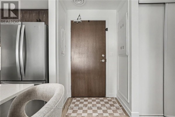 Den - 414 - 16 Markle Crescent, Hamilton, ON L9G0H4 Photo 4