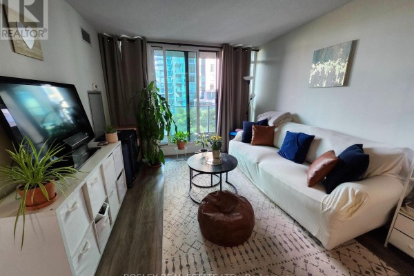 414 - 215 Fort York Boulevard, Toronto, ON M5V4A2 Photo 4