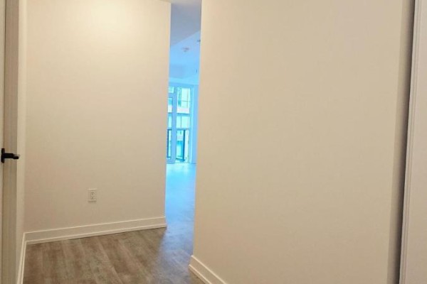 Dining room - 414 - 2300 St Clair Avenue W, Toronto, ON M6N0B3 Photo 3