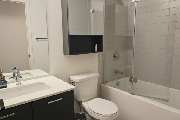 Primary Bedroom - 414 - 2300 St Clair Avenue W, Toronto, ON M6N0B3 Photo 4