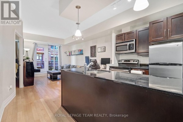 414 - 235 Kent Street, Ottawa, ON K2P1Z9 Photo 4