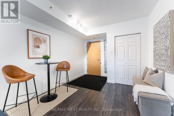 Primary Bedroom - 414 - 5800 Sheppard Avenue E, Toronto, ON M1B5J7 Photo 4