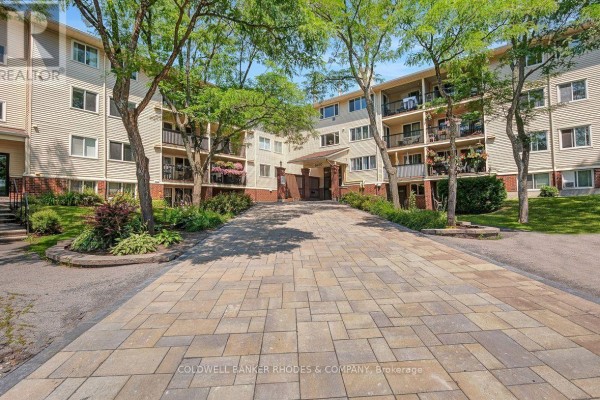 414 - 6470 Bilberry Drive, Ottawa, ON K1C4P1 Photo 3