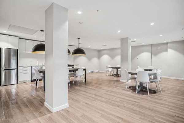414 14257 103a Avenue, Surrey, BC V3T1T1 Photo 5