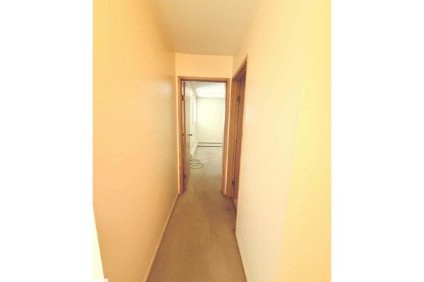 #414 4810 Mill Woods Rd S Nw, Edmonton, AB T6L5N9 Photo 3