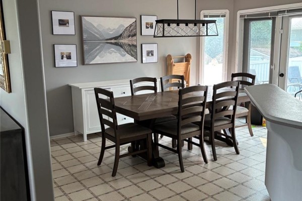 Foyer - 414 Darlington Street E, Yorkton, SK S3N4A1 Photo 4