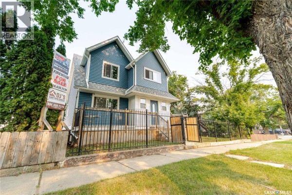 4pc Bathroom - 414 Main Street S, Moose Jaw, SK S6H5S9 Photo 3