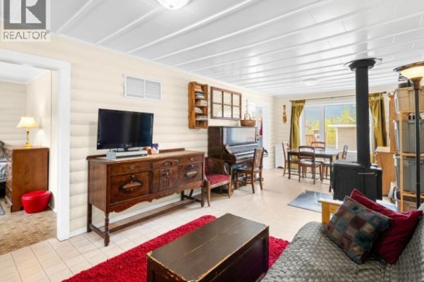 Bedroom - 414 Tlingit Avenue, Whitehorse South, YT Y0B1B0 Photo 5