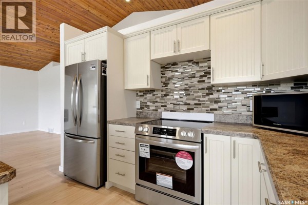 Kitchen - 414 Walter Street, Saskatchewan Beach, SK S0G4L0 Photo 4
