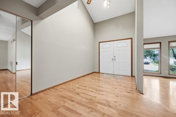 Primary Bedroom - 4140 147 St Nw, Edmonton, AB T6H5V1 Photo 5