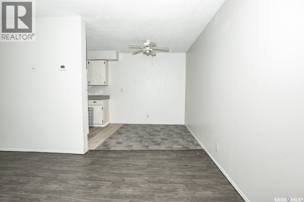 Bedroom - 4140 Castle Road, Regina, SK S4S6A4 Photo 3