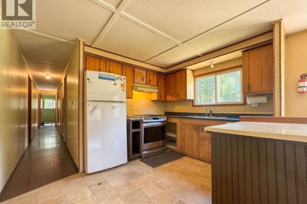 Primary Bedroom - 4141 Whalen Road, Smithers, BC V0J2N2 Photo 4