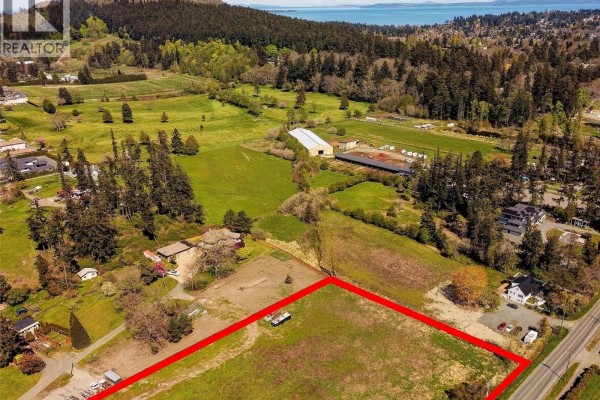 4143 Blenkinsop Rd, Saanich, BC V8X2C3 Photo 5
