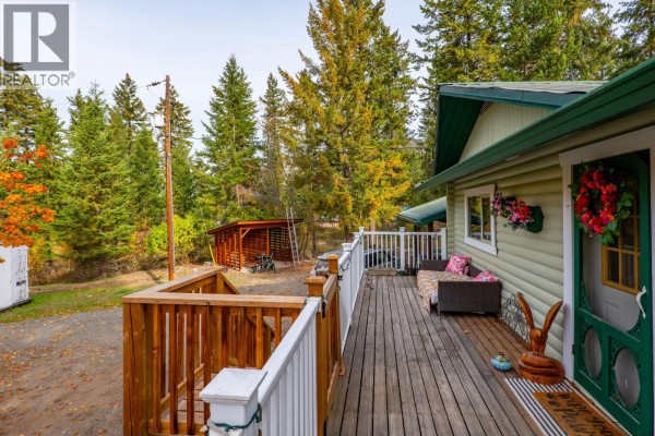 Foyer - 4148 Dixon Mountain Road, Barriere, BC V0E1E0 Photo 5