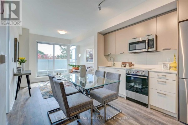 Kitchen - 415 - 2301 Danforth Avenue, Toronto, ON M4C1K5 Photo 3