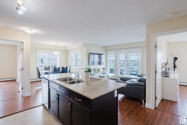 Kitchen - #415 12650 142 Av Nw, Edmonton, AB T5X0J4 Photo 3