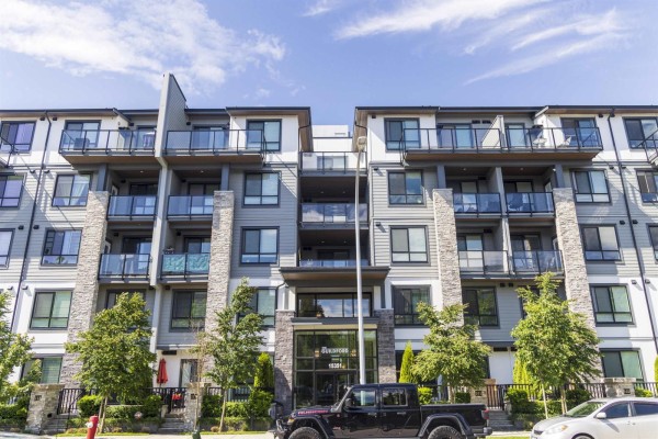 415 15351 101 Avenue, Surrey, BC, photo 2