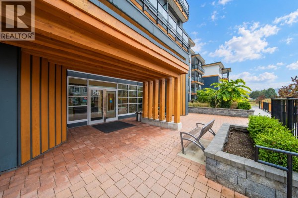 415 1792 Starling Drive, Tsawwassen, BC V4M0E4 Photo 2