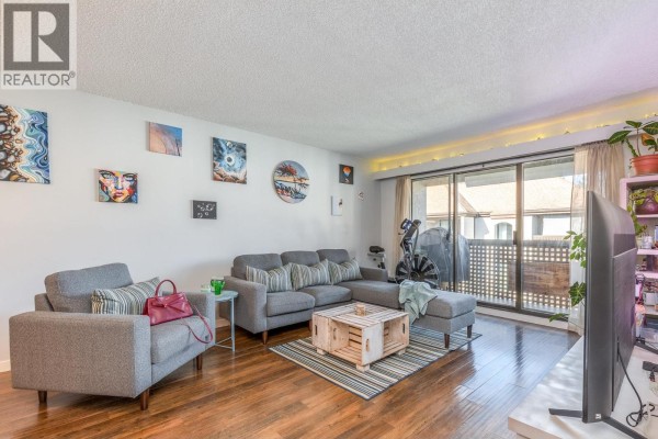 415 365 Ginger Drive, New Westminster, BC, photo 2