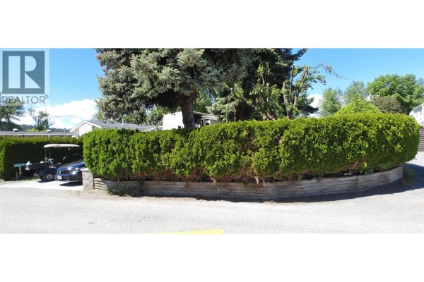415 Commonwealth Road Unit# 219, Kelowna, BC V4V1P4 Photo 2