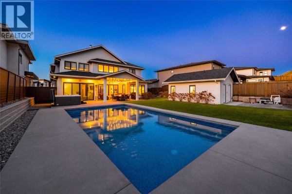 415 Hawk Hill Drive, Kelowna, BC, photo 2