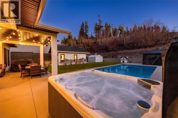 415 Hawk Hill Drive, Kelowna, BC, photo 3