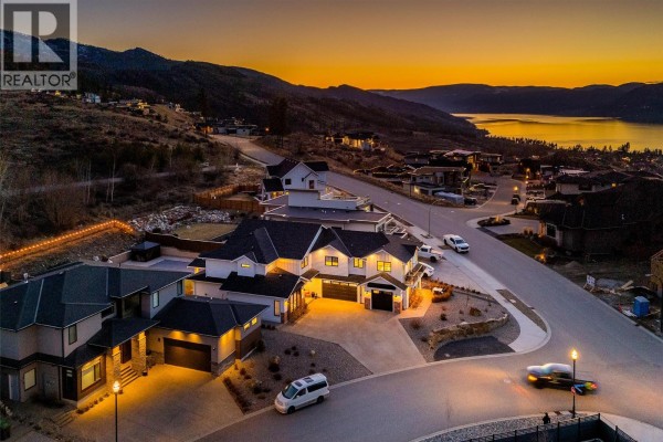 Den - 415 Hawk Hill Drive, Kelowna, BC V1W0B1 Photo 4