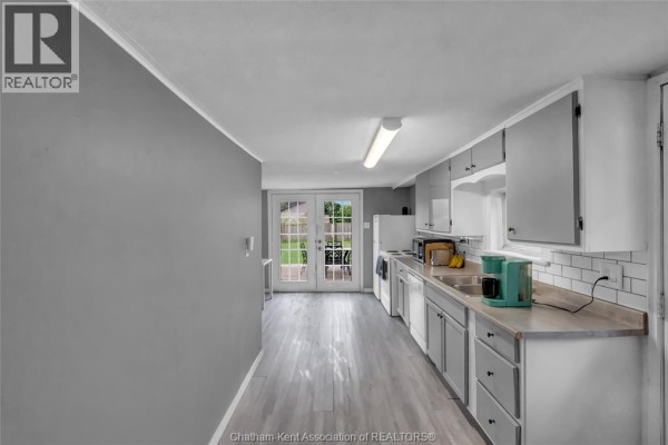 4pc Ensuite bath - 415 Queen Street, Wallaceburg, ON N8A1G8 Photo 4