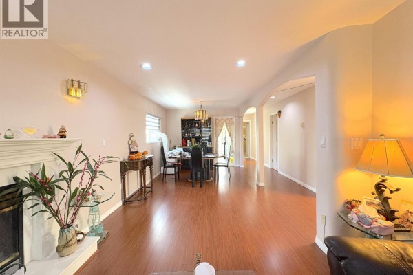 4156 Cambridge Street, Burnaby, BC V5C1G9 Photo 4