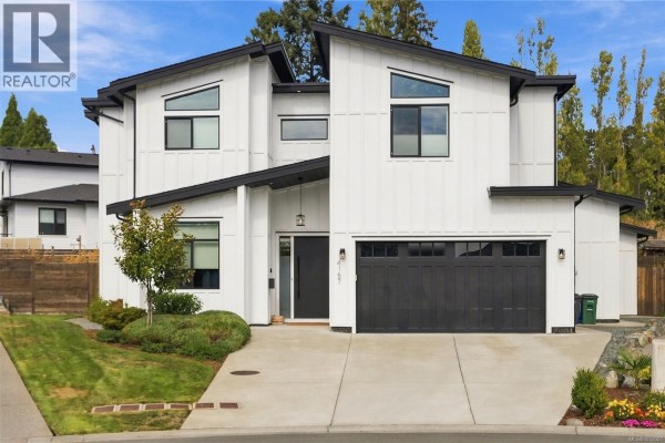 Residential for sale at 4157 Jagat Pl, Saanich, BC - MLS® VWrtYR