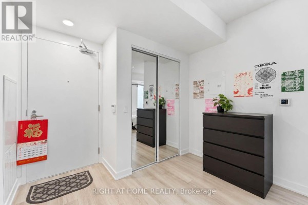 416 - 121 St Patrick Street, Toronto, ON M5T3C1 Photo 4