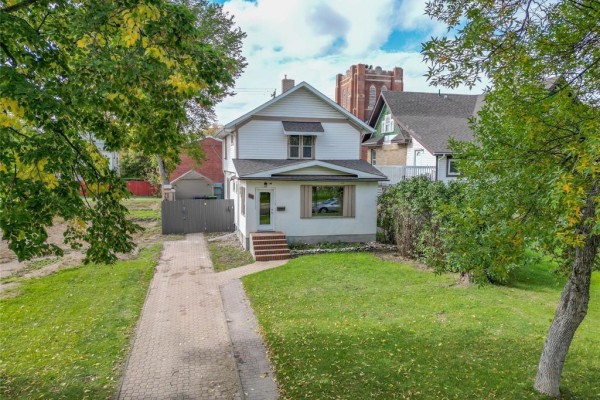 416 12th Street, Brandon, MB R7A4M4 Photo 4